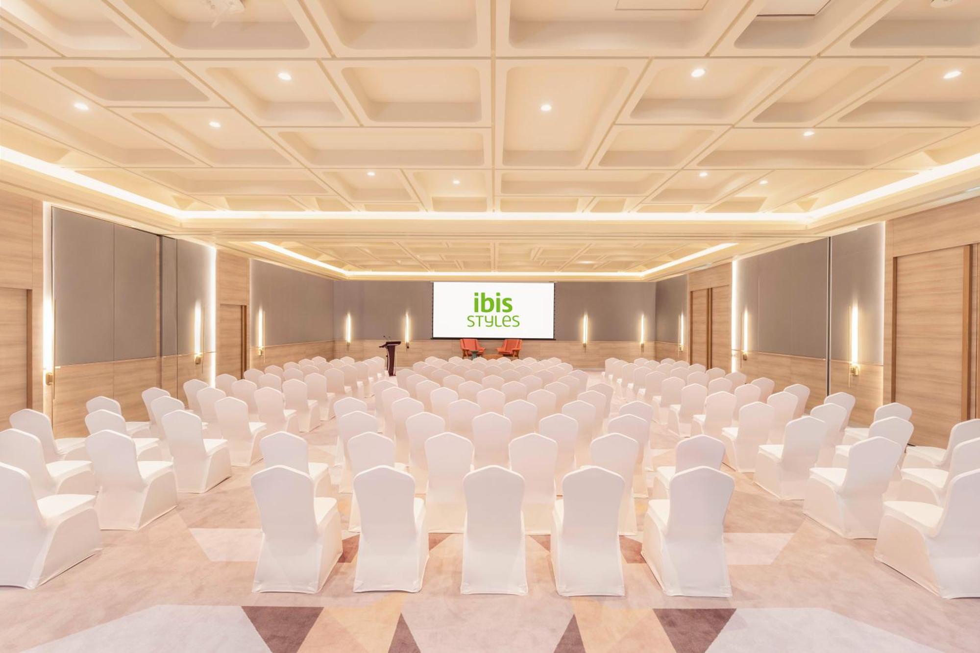 Hotel Ibis Styles Mysuru Exterior foto